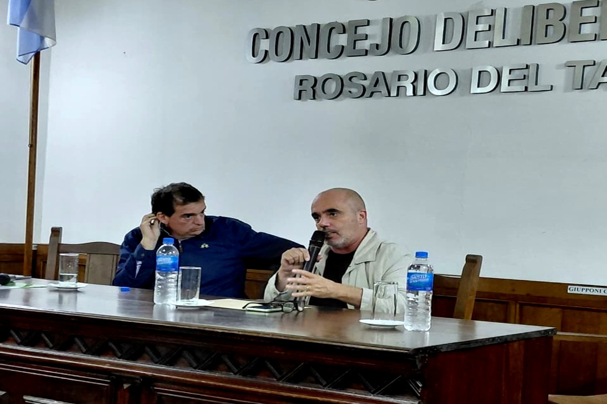 Damos explicaciones: Bagnat recorre la provincia para brindar charlas sobre la reforma previsional - Noticias - Elentrerios.com