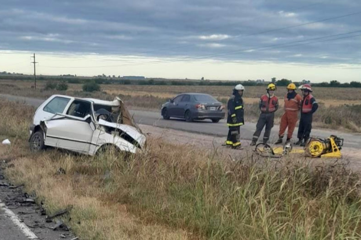 Tragedia en la ruta 18: una persona murió tras un violento choque frontal entre dos autos - Noticias - Elentrerios.com