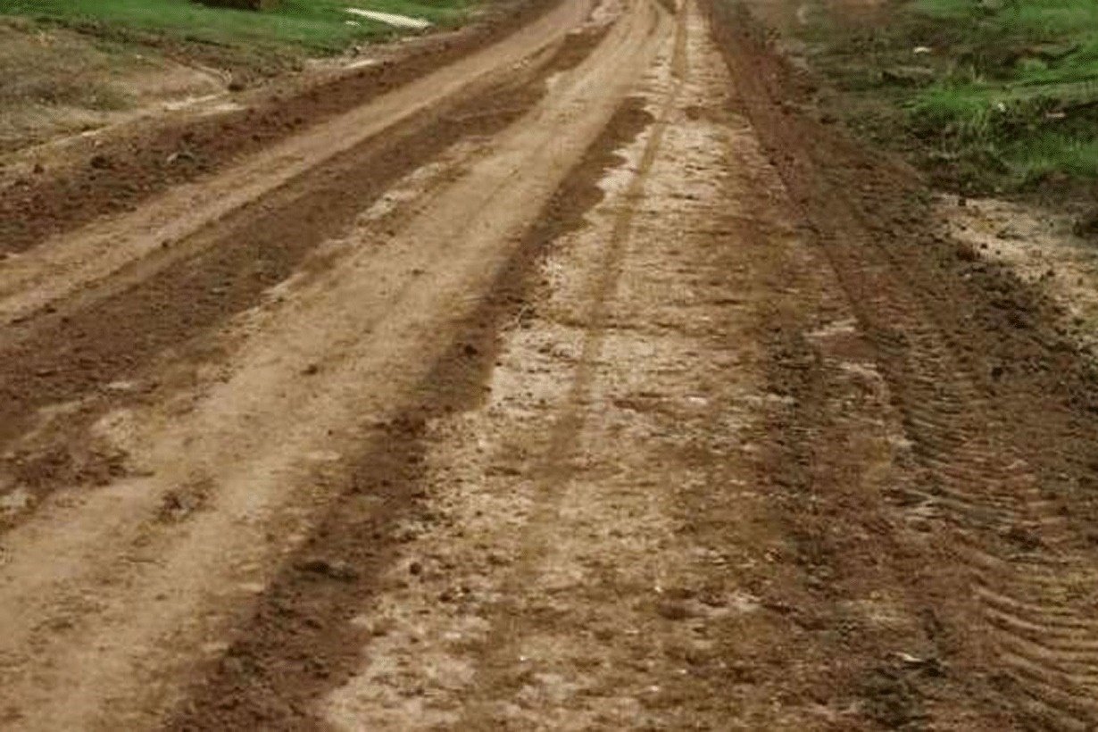 Prohibida la broza en Colón. No podrá utilizarse como capa de terminación en ninguna de las arterias de la ciudad - Noticias - Elentrerios.com