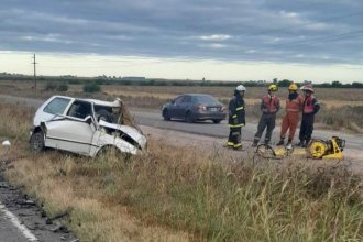 Tragedia en la ruta 18: una persona murió tras un violento choque frontal entre dos autos