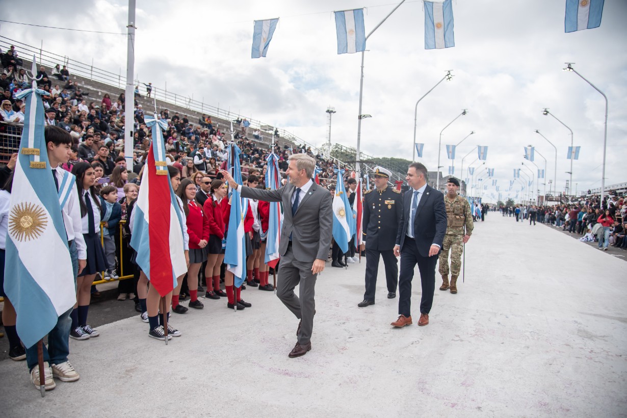 Durante el acto por el 25 de mayo, Frigerio llamó al diálogo y al consenso - Noticias - Elentrerios.com