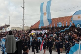 Polémico 25 de Mayo en Gualeguaychú. La Multisectorial se manifestó contra la reforma previsional y Davico los invitó a retirarse del lugar