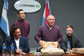 Cafesg abrió los sobres para concretar dos emblemáticas obras en escuelas de la región de Salto Grande
