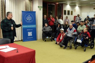 La experiencia de acompañar a su padre con discapacidad impulsó a joven entrerriano a crear una APP única en el país