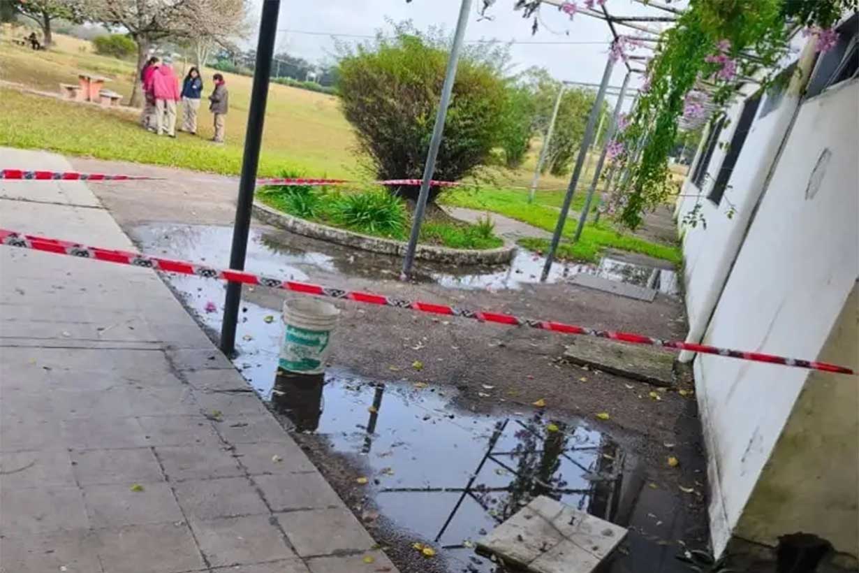 Rebalsaron las cloacas y la Agrotécnica San Martín debió suspender las clases - Noticias - Elentrerios.com
