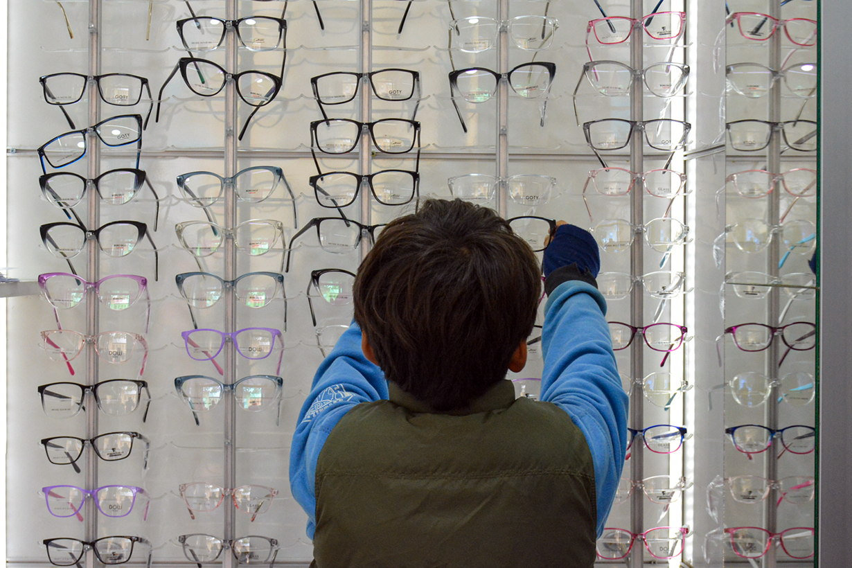 Además de entregar anteojos se hicieron controles.