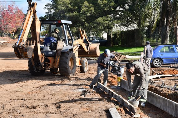 En el noreste, la Municipalidad invierte $600 millones en obras de cordón cuneta y desgües pluviales