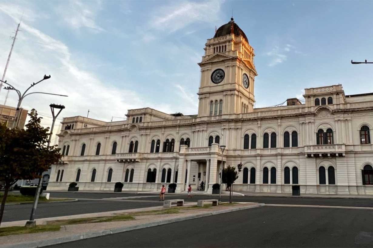 Concesiones de funciones esenciales: lo que la ley habilita y lo que la Constitución no permite - Opinión - Elentrerios.com