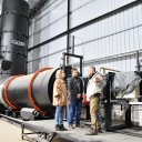 &ldquo;Estado facilitador&rdquo;: Azcué visitó una empresa que abrirá en el Parque Industrial