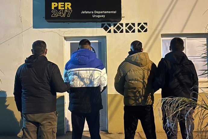 Ataque con arma de fuego: tres detenidos tras allanamientos y una entrega voluntaria