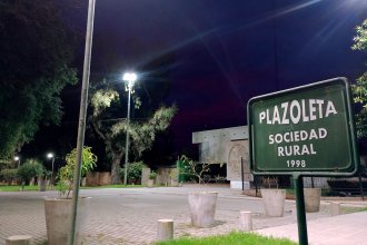 Volvió a hacerse la luz en la plazoleta de la Sociedad Rural