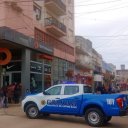 Conmoción tras la muerte de una adolescente que cayó desde un edificio e investigan las circunstancias