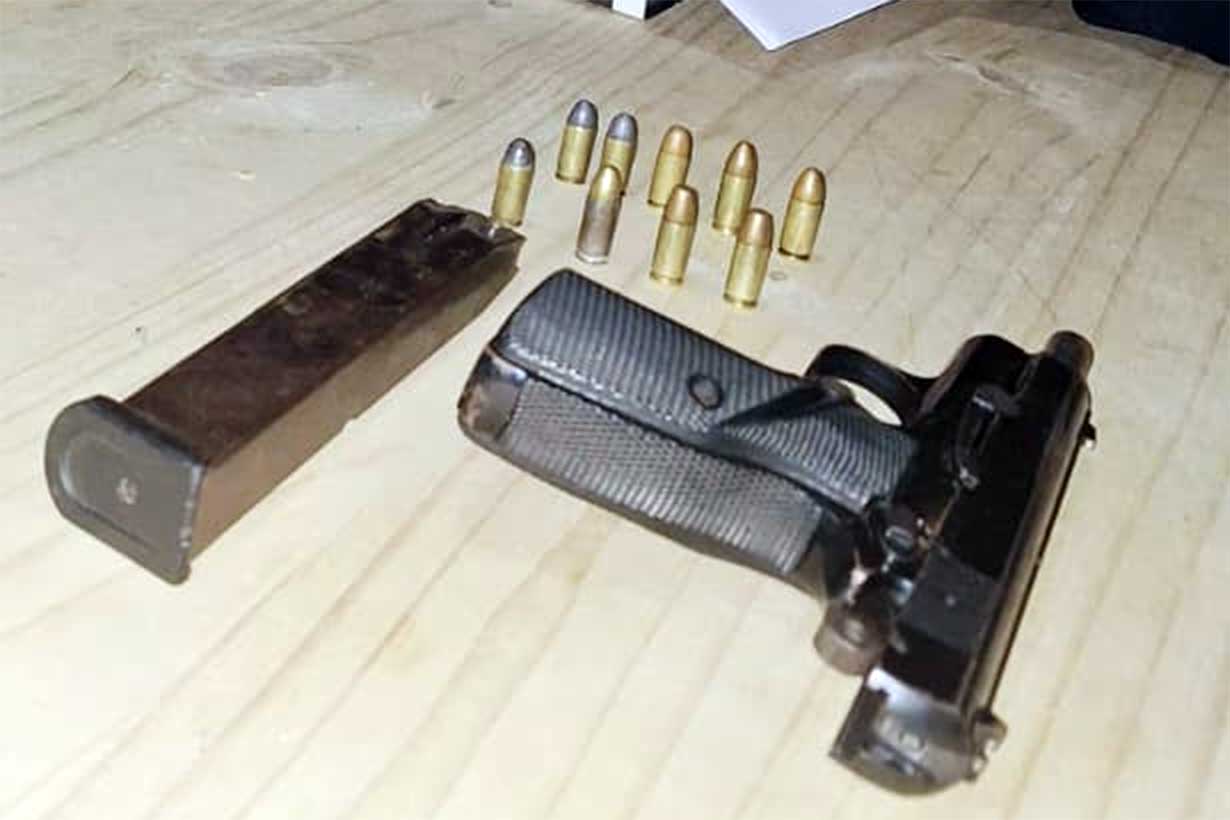 Detuvieron a una mujer por tenencia de arma de guerra - Noticias - Elentrerios.com
