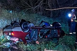 Tragedia. Un bebé de un año y dos personas mayores, todos de Entre Ríos,  fallecieron al caer con su vehículo a un arroyo