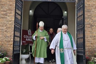 Visita pastoral de monseñor Zurbriggen: recorrida por los barrios y encuentros con intendentes