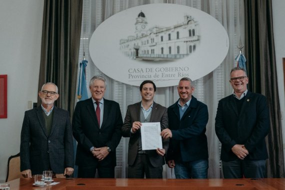 Firmaron el contrato para la construcción de la nueva planta de tratamiento de aguas residuales de Colón