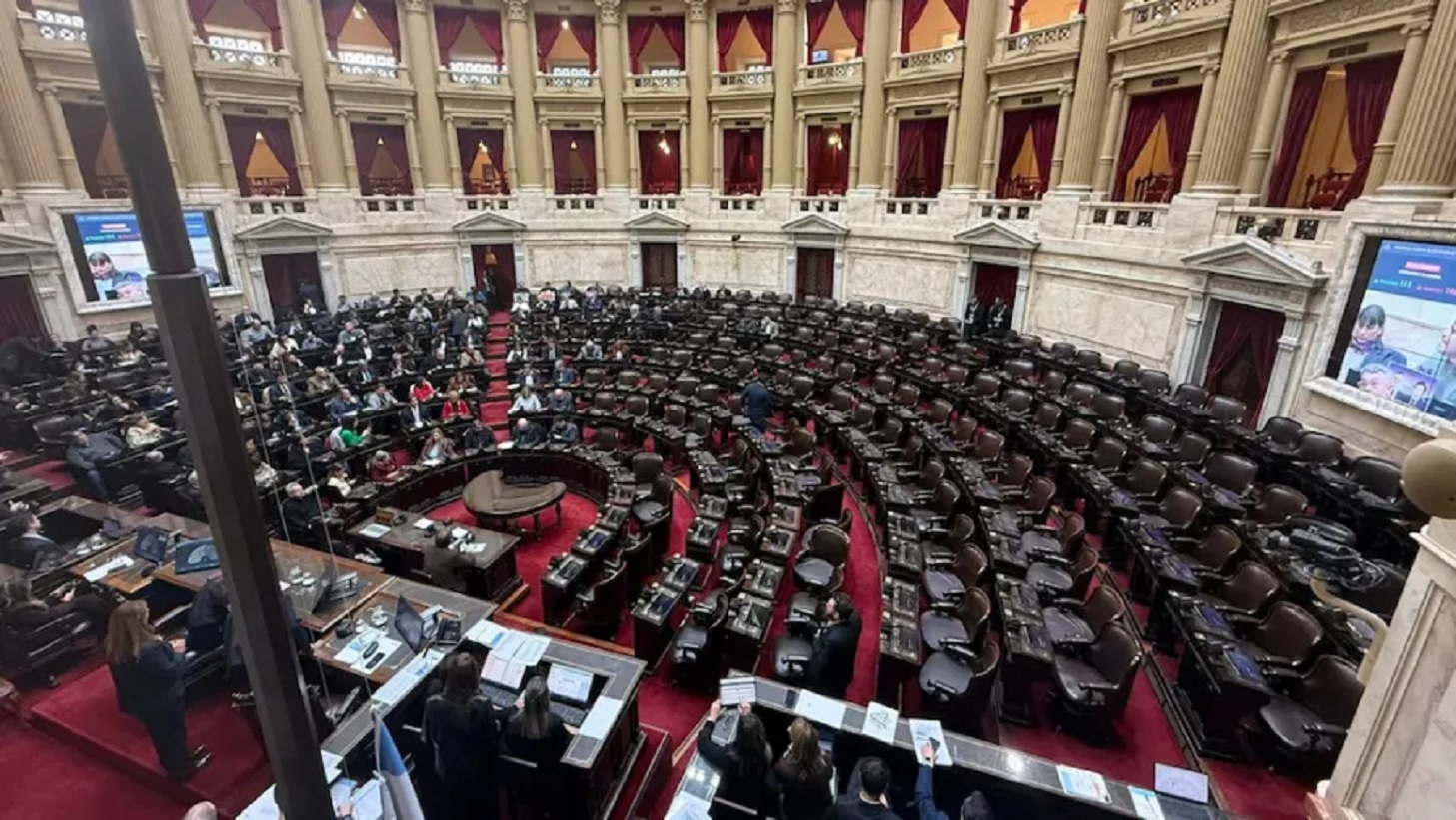 El PRO y la UCR se aliaron con el oficialismo y se frenó la sesión para interpelar a Adorni en Diputados - Noticias - Elentrerios.com