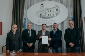 Firmaron el contrato para la construcción de la nueva planta de tratamiento de aguas residuales de Colón