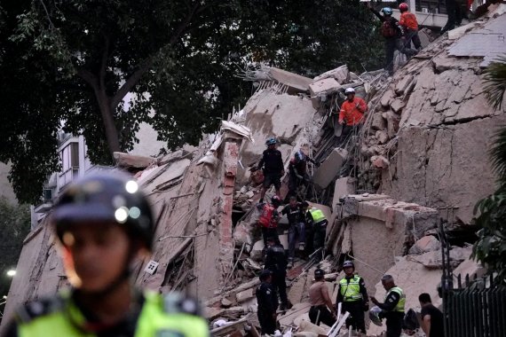 Dos terremotos fuertes se registraron en Venezuela y el gobierno declaró el estado de emergencia