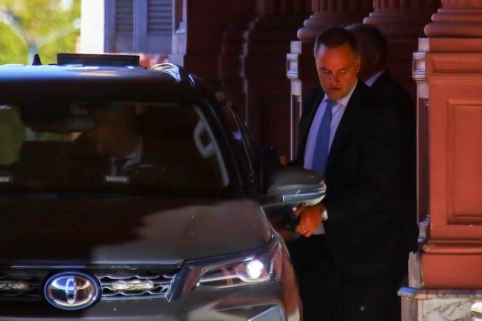 &ldquo;Gracias por su confianza Presidente&rdquo;. Tras la salida de Adorni, revelan la estrategia de Milei para anunciar su renuncia