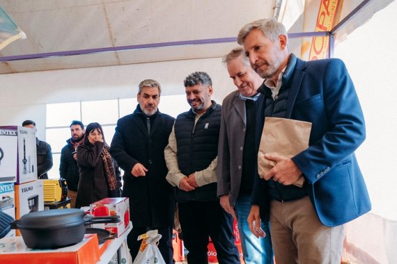 Frigerio reafirmó el apoyo del Estado &ldquo;al que invierte y genera empleo&rdquo; y volvió a pedir una baja en las retenciones