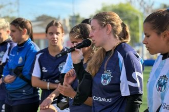 Jugar al fútbol sin ver: la experiencia con la que Las Murciélagas conmovieron a cientos de jóvenes entrerrianos