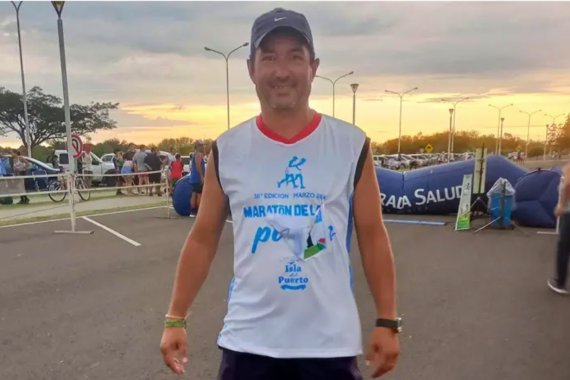Conmoción por la muerte de un popular DT durante partido de Fútbol Senior en un club