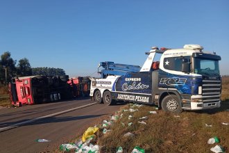 Largas filas y demoras en la ruta 14: recién a media mañana comenzó a moverse la fila de vehículos detenidos por un vuelco