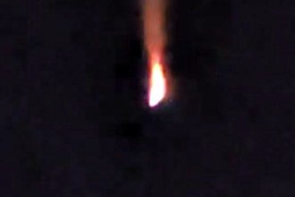 Misterioso resplandor cruzó el cielo y causó sorpresa en la costa del Uruguay: creen que pudo ser un meteorito