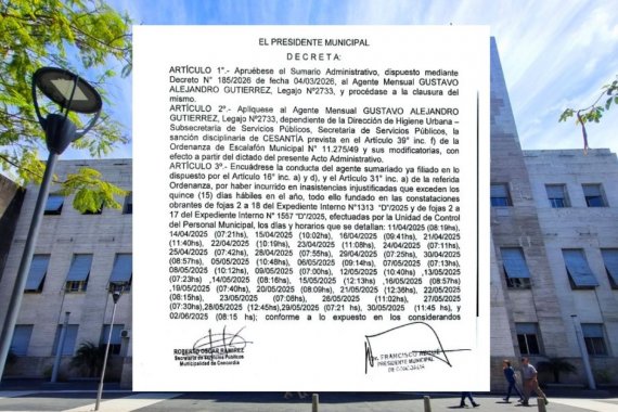 Cesantearon a empleado municipal que atendía una peluquería durante su horario de trabajo