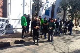 Trabajadores de LT11 volvieron a movilizarse: alertan que los salarios básicos no superan los $500 mil