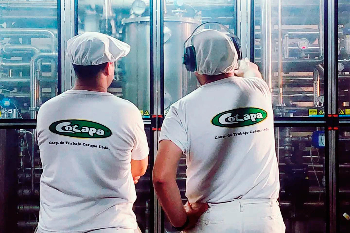Demostramos que la solidaridad es el camino. Recuperada por sus trabajadores, Cotapa celebra sus 62 años - Noticias - Elentrerios.com