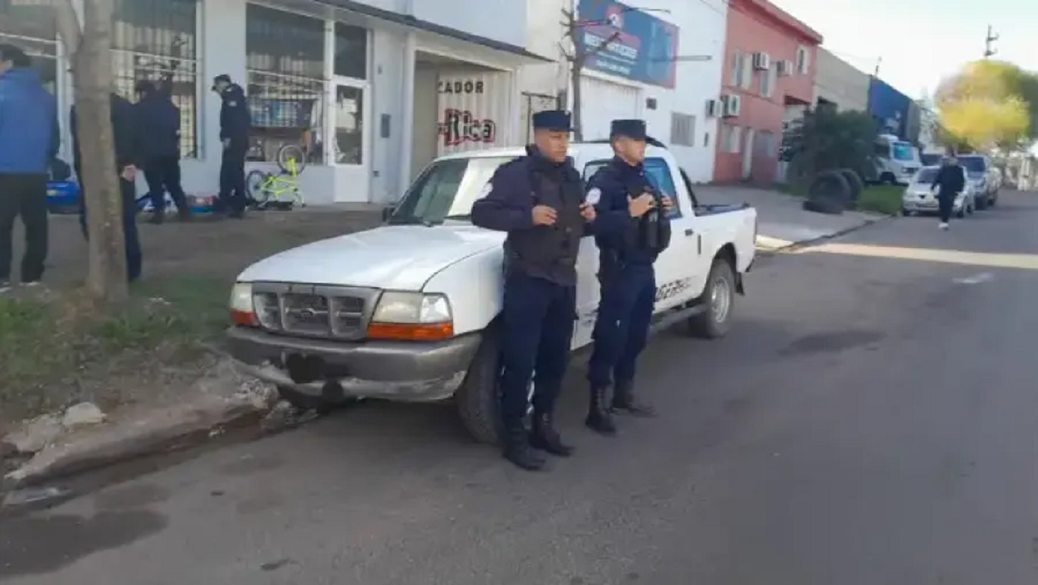 Detuvieron a dos rosarinos por raid delictivo en ciudad entrerriana - Noticias - Elentrerios.com