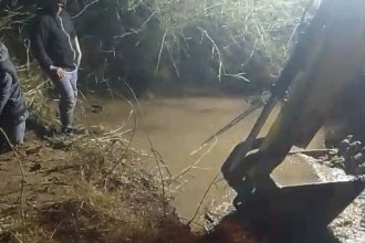Arduo trabajo para restablecer el suministro de agua, luego de la rotura del caño principal. Analizan un plan de contingencia
