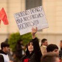 Especialista dice que el aumento ofrecido a docentes contiene montos en negro y destruye el 82% de jubilados