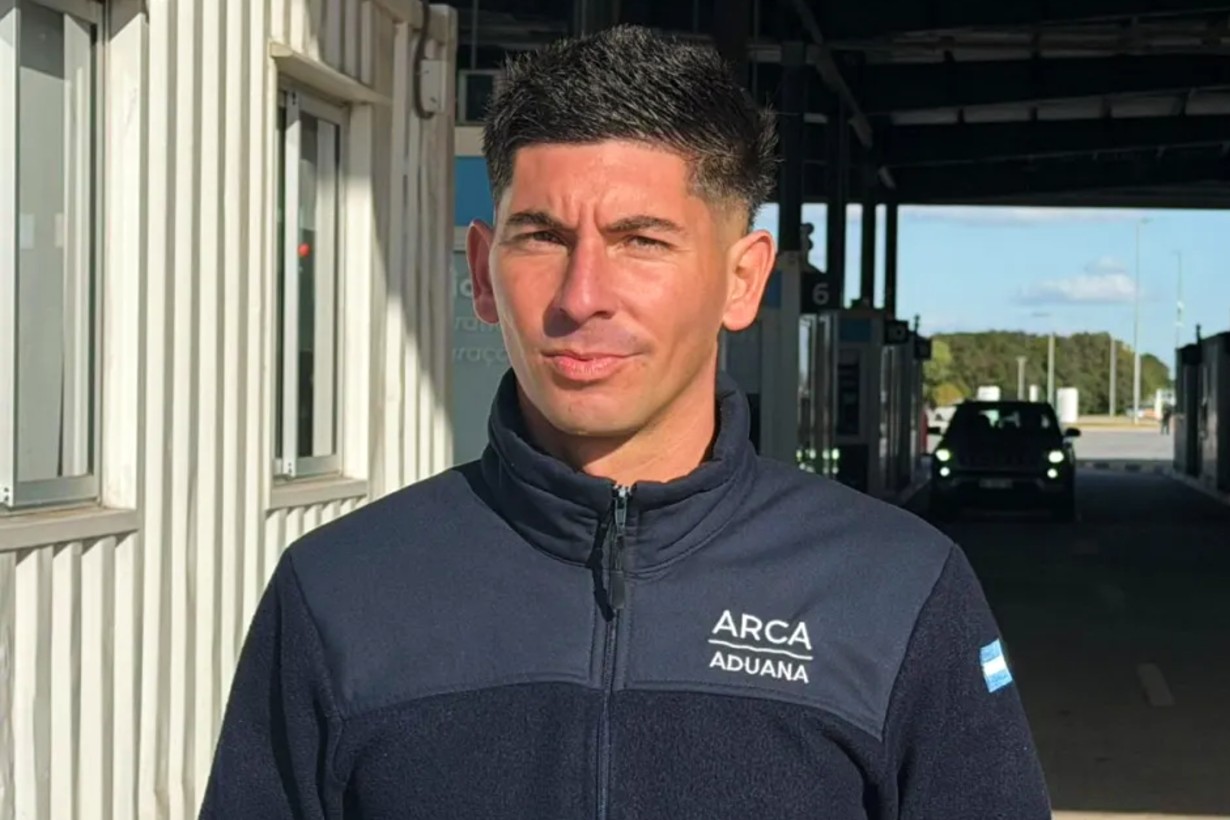 Empleado de ARCA luchó 40 minutos por salvarle la vida con RCP a un hombre que se descompuso al cruzar la frontera - Noticias - Elentrerios.com