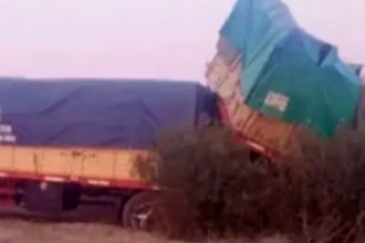Fuerte choque frontal entre camiones con carga complicó el tránsito en ruta provincial