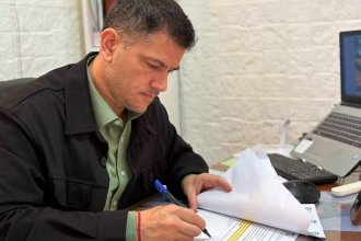Intendente propone bajar su sueldo y reformar el régimen de remuneraciones de los funcionarios municipales