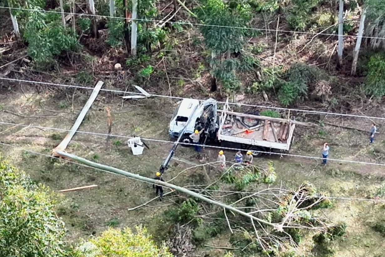 Salto Grande aclaró que durante la tormenta sus cuatro subestaciones y los transformadores operaron de manera normal - Noticias - Elentrerios.com