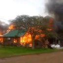 Incendio en un complejo de cabañas cerca de la ruta 135. Se aguarda la llegada de un perito para determinar el origen
