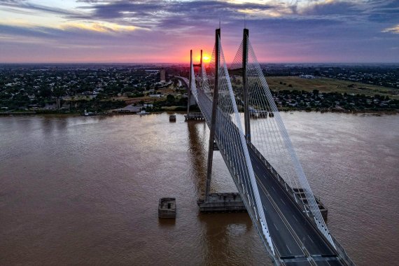Caputo y Frigerio resaltaron que terminó la rehabilitación integral del puente Victoria &ndash; Rosario