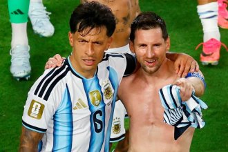 El entrerriano &ldquo;Licha&rdquo; Martínez y Messi, en el equipo ideal del Mundial