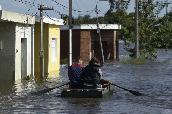 Súper Niño: el gobierno uruguayo prevé dos meses críticos por inundaciones