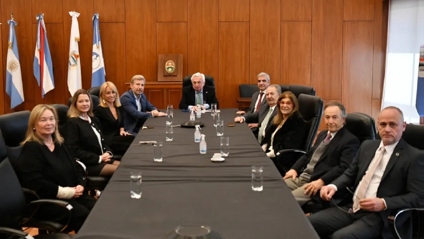 Presupuesto, obras y nuevos organismos judiciales, ejes del encuentro entre Frigerio e integrantes del STJ - Noticias - Elentrerios.com