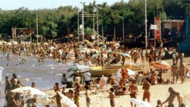 Banco Pelay, Fiesta de la Playa. Img de archivo