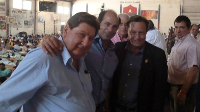 López (centro), junto al senador Kisser y Varisco.