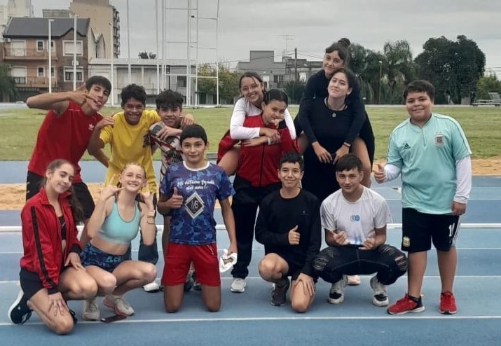Atletas de la escuela municipal de Colón obtuvieron buenas marcas en torneo