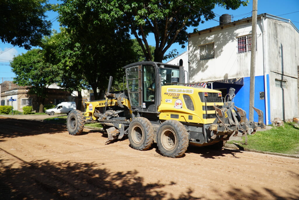 La Municipalidad de Colón realiza trabajos de mejora en calles y espacios públicos