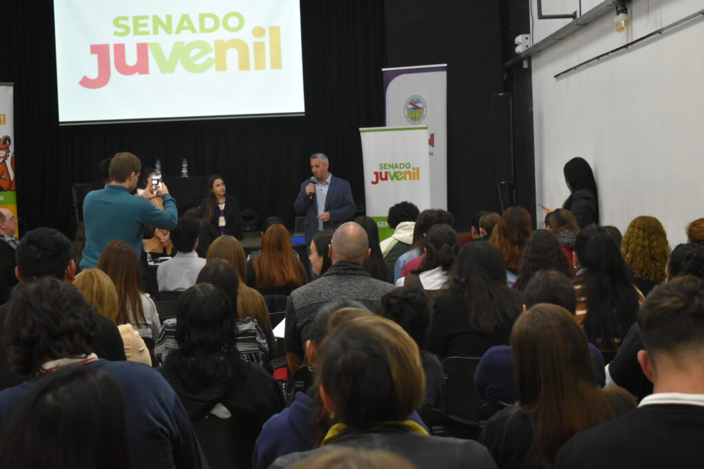 Comenzó en Colón la instancia departamental del Senado Juvenil 2025