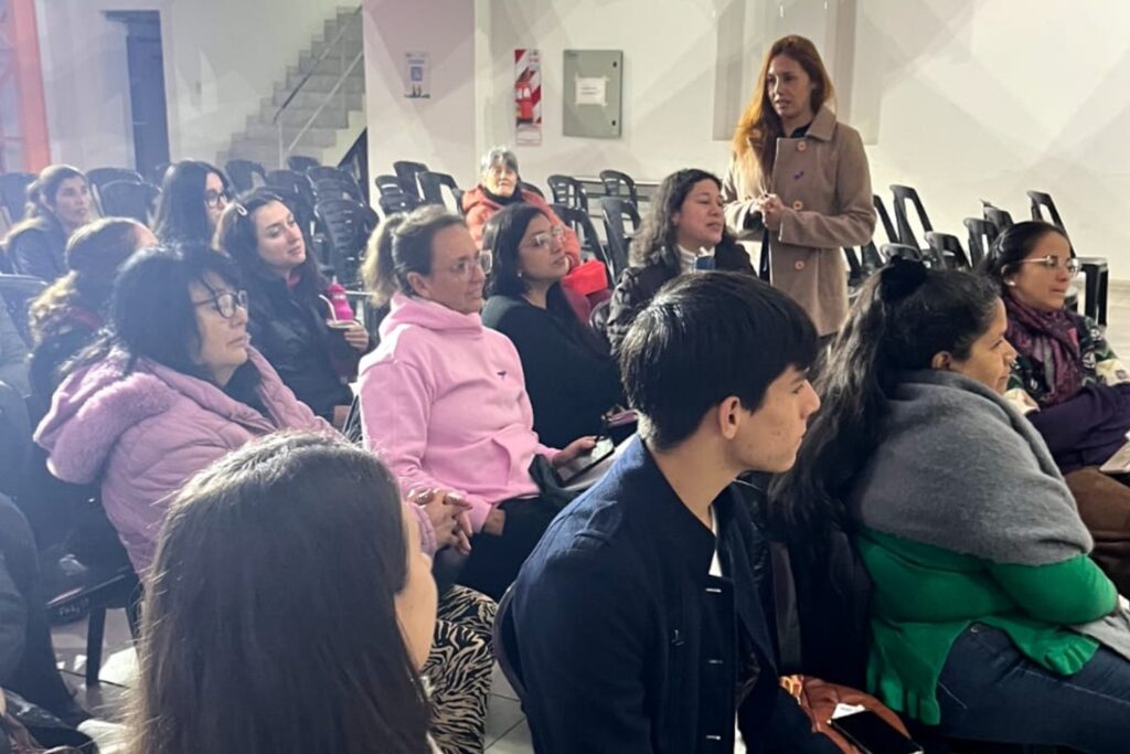 Colón participó de una mesa sobre buen trato, envejecimiento y derechos